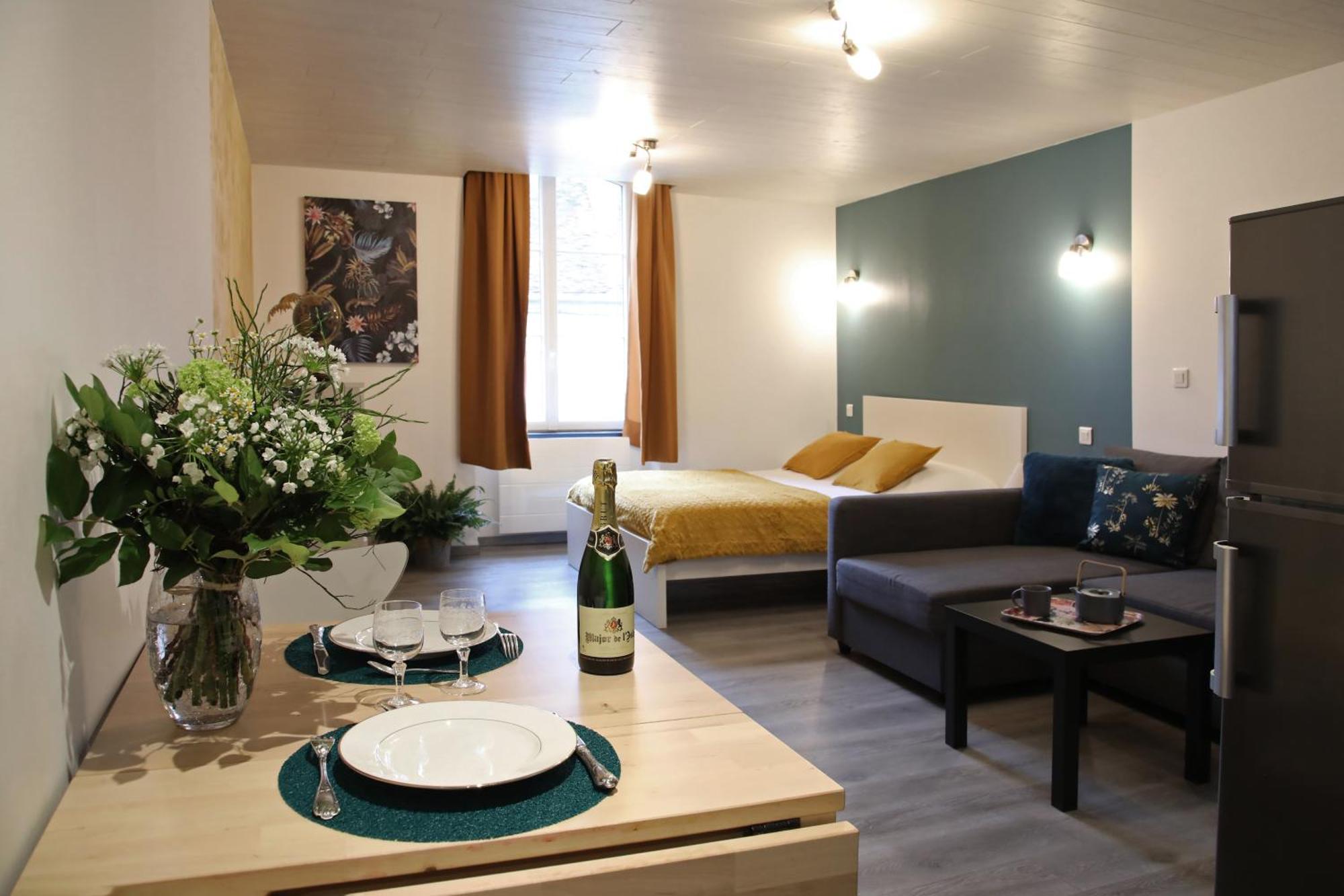 L'Atelier 57 - Votre Meuble Authentique ! Apartment Arbois Ngoại thất bức ảnh
