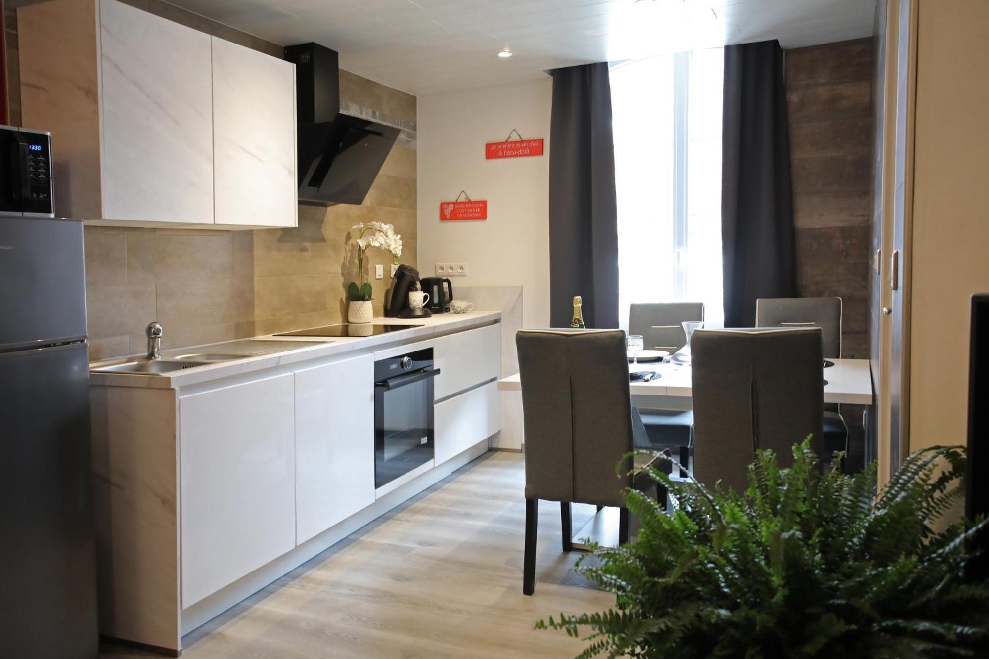 L'Atelier 57 - Votre Meuble Authentique ! Apartment Arbois Ngoại thất bức ảnh